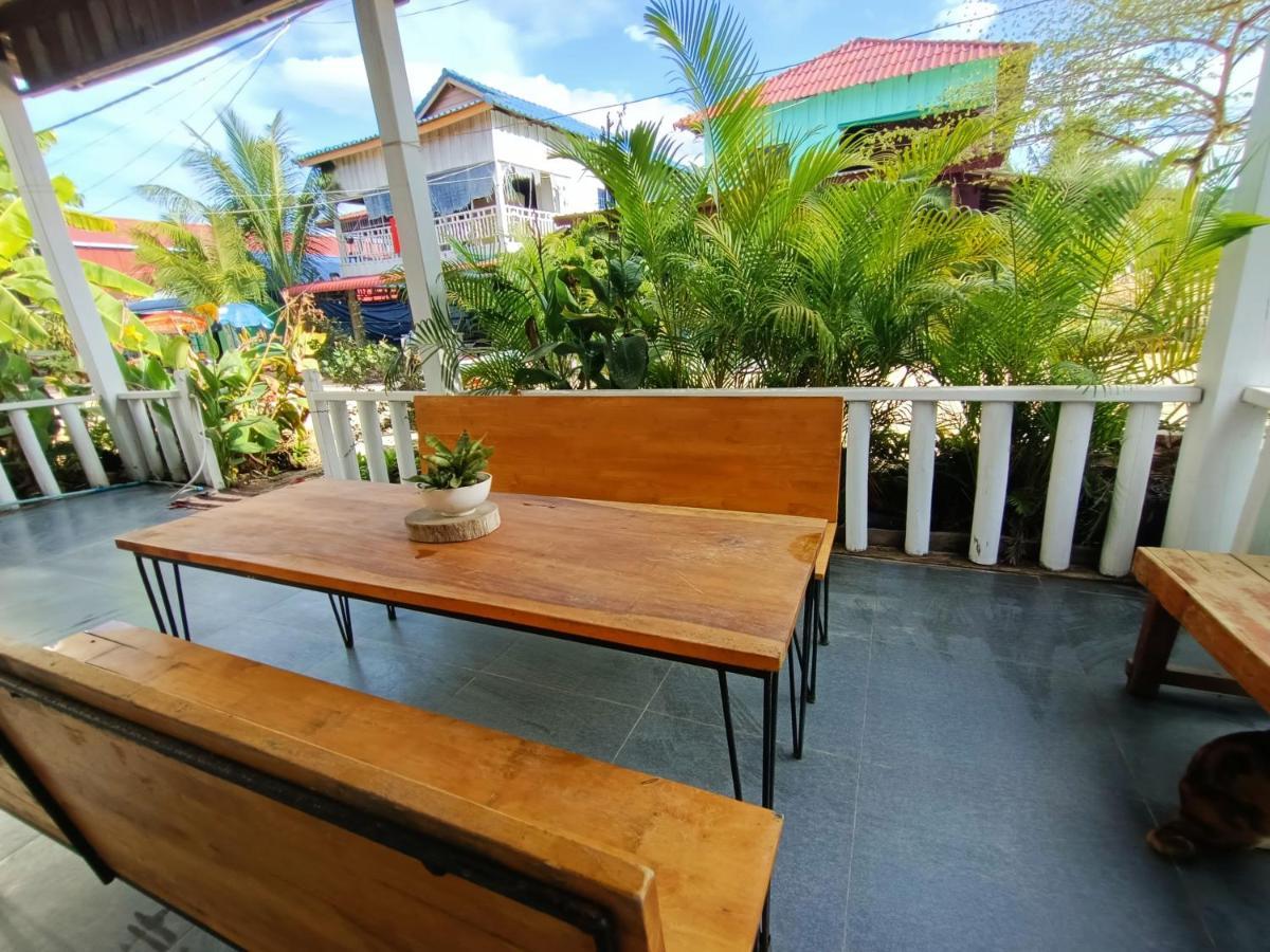 Sam'S Guesthouse M'Pai Bay 高龙撒冷岛 外观 照片